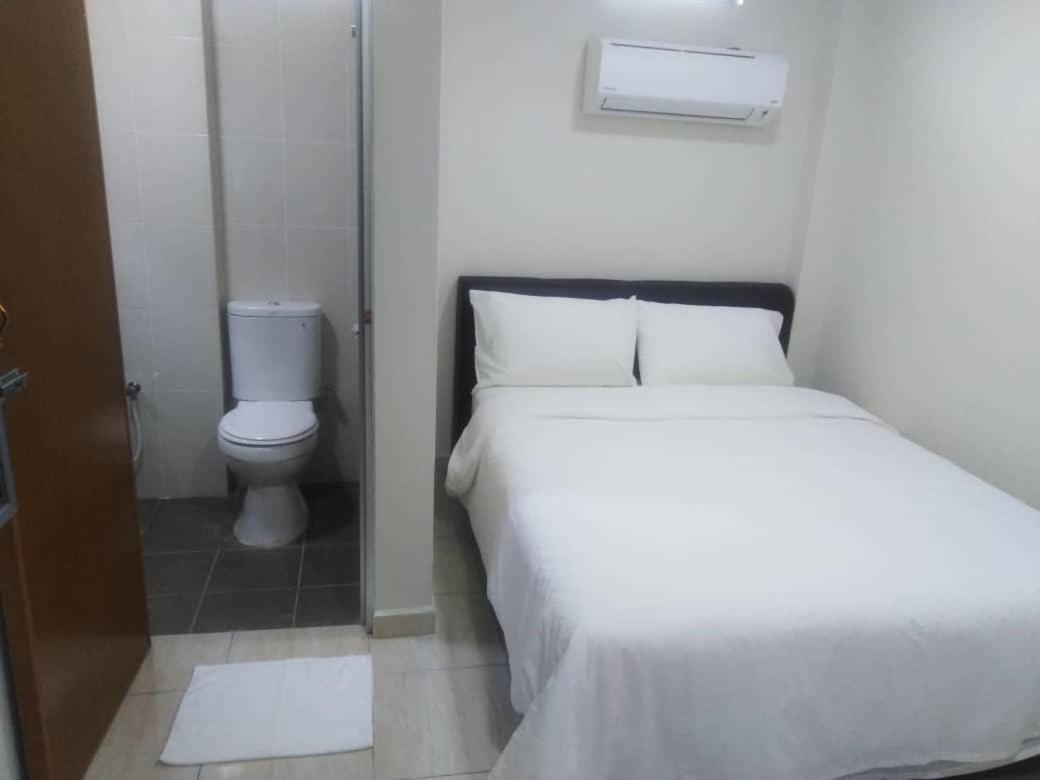 Axlite Hotel Taiping Exterior photo